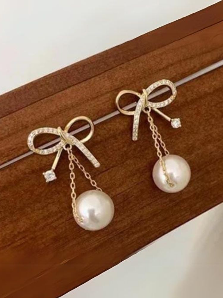 Golden Bowknot Pearl Danglers