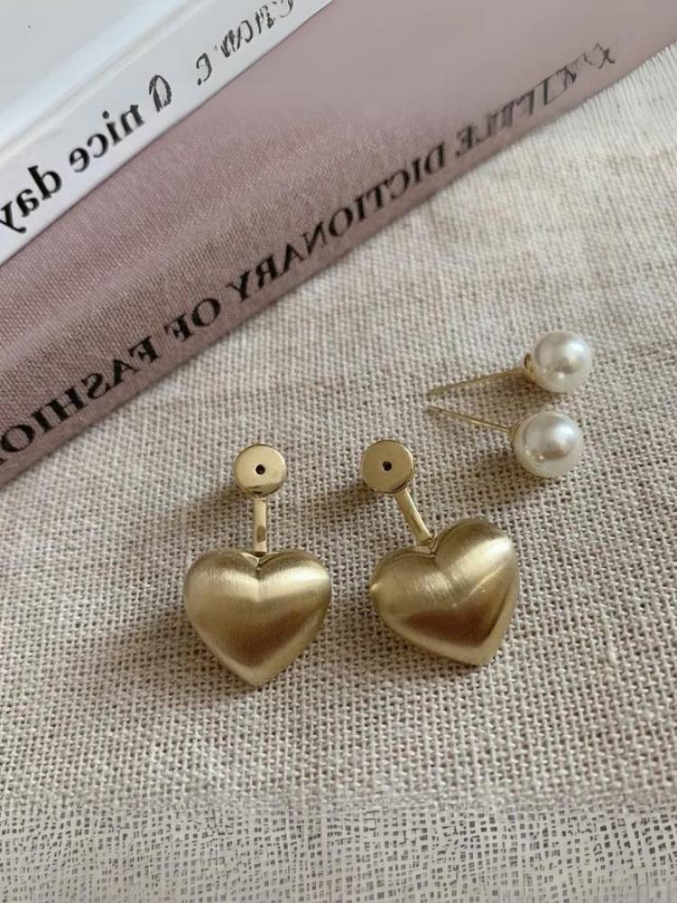 Golden Heart Studs