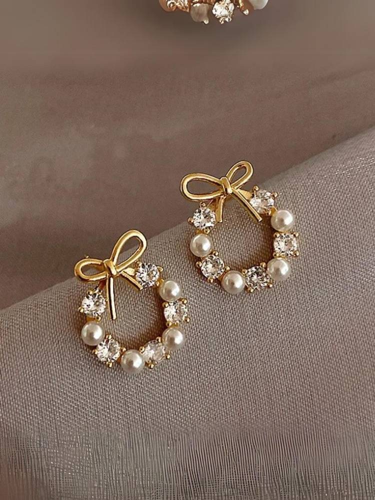 Golden Round Bowknot Danglers