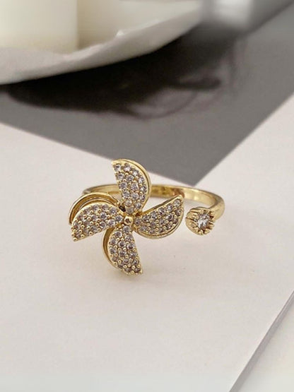 Golden Unasi Adjustable Ring