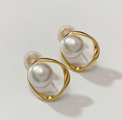 Golden Orbit Studs