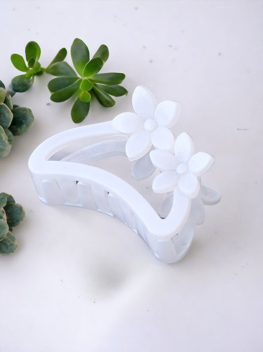 White Flower Clutcher