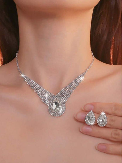 Silver Clarabelle Necklace Set