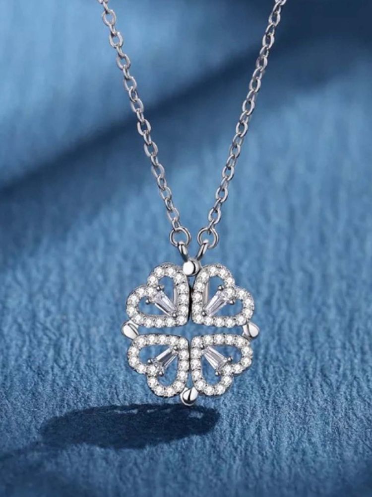 Silver Daisy Pendant