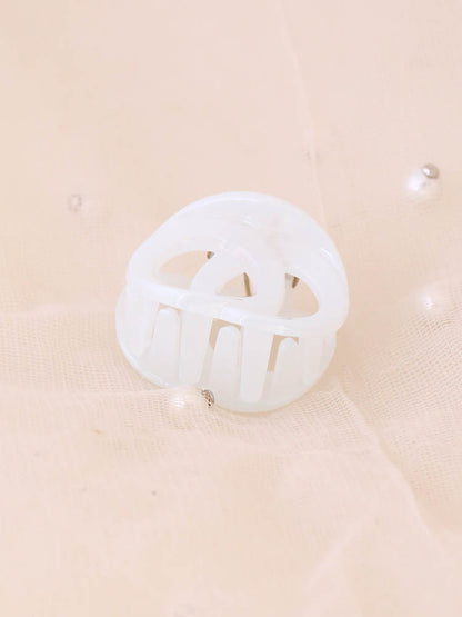 White Circle Clip