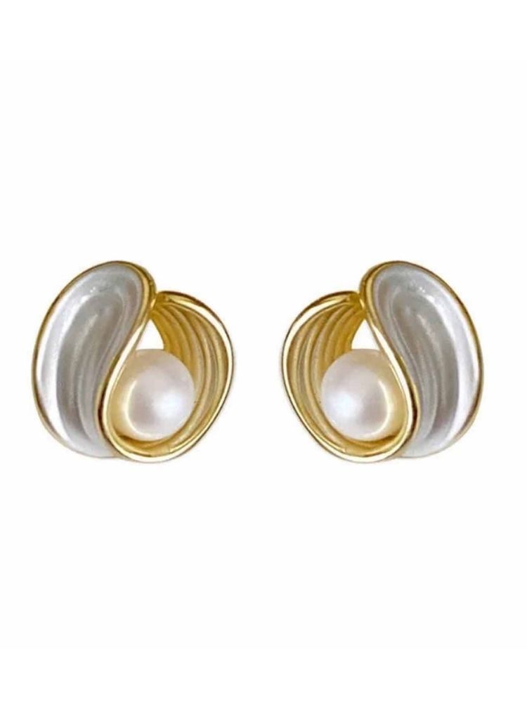 White Little Oyster Studs