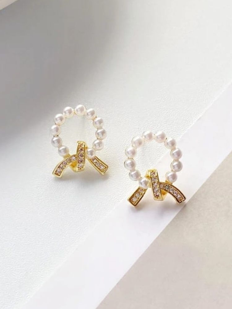 White Round Pearl Studs